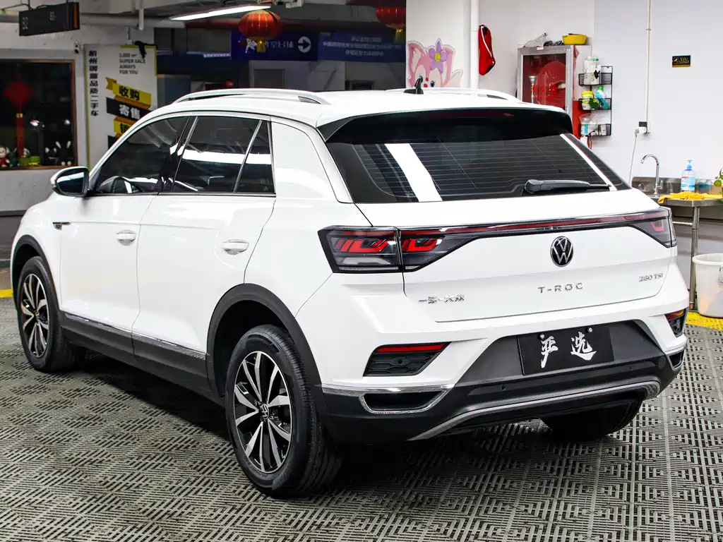Volkswagen T-Roc 2023 — фото 20