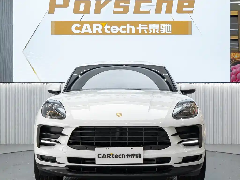 Porsche Macan 2021