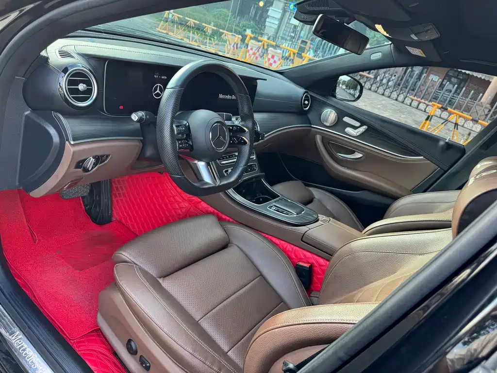 Mercedes-Benz E-Class 2022 — фото 10