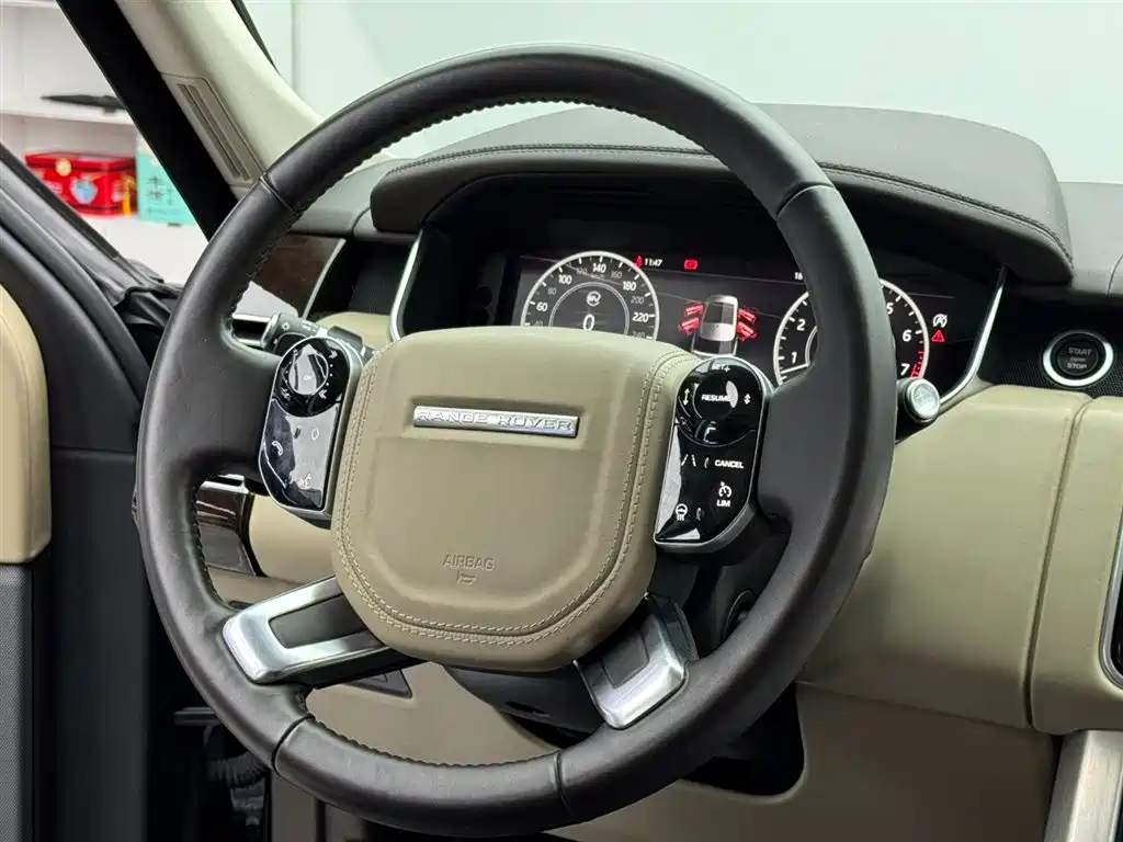 Land Rover Range Rover 2022 — фото 11
