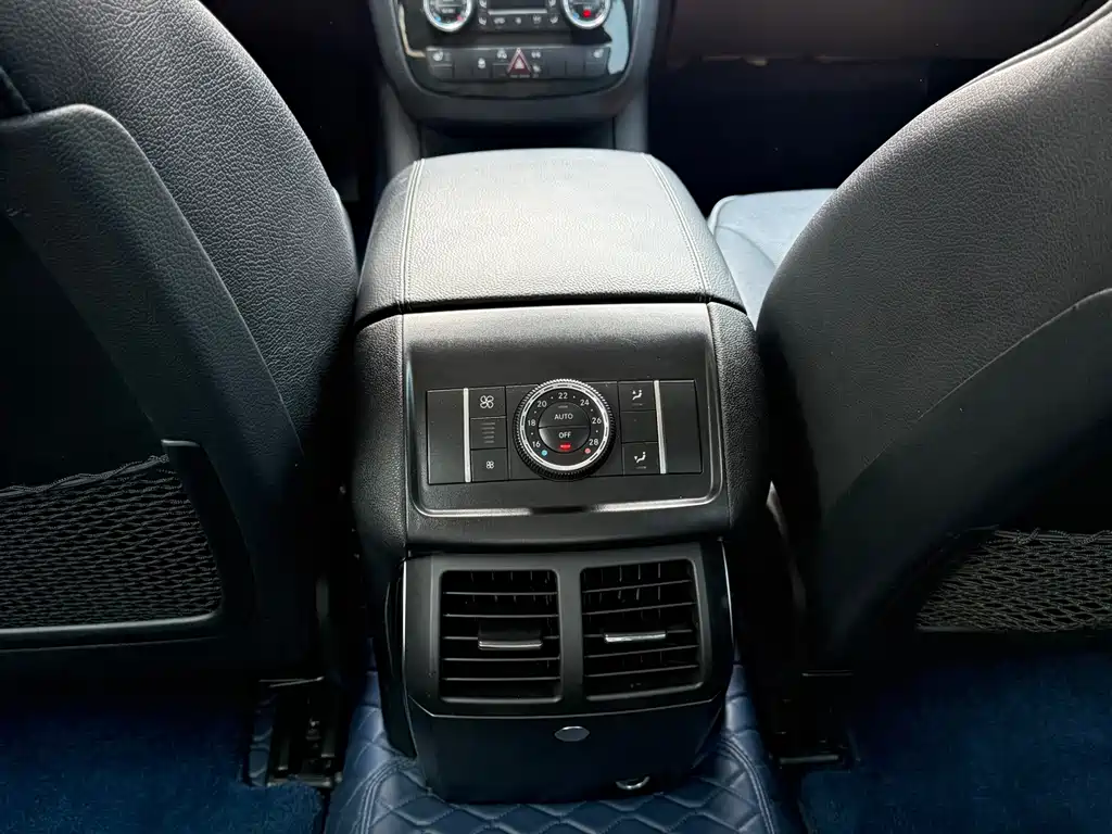 Mercedes-Benz R-Class 2016 — фото 14