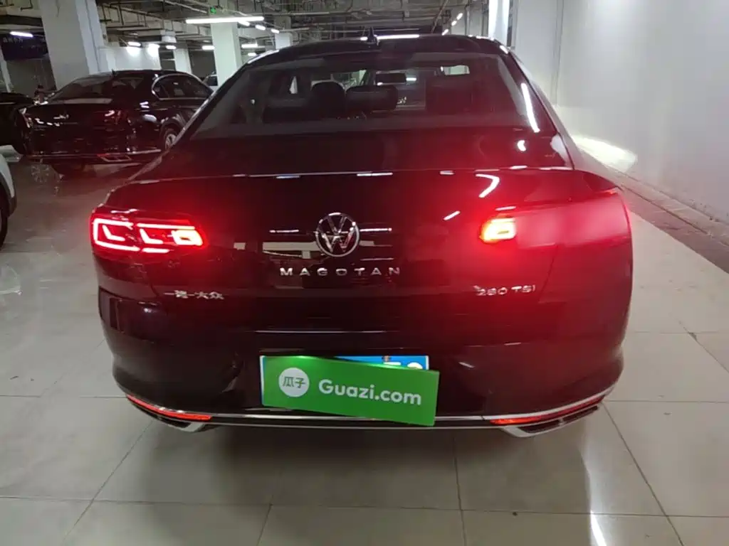 Volkswagen Magotan 2025
