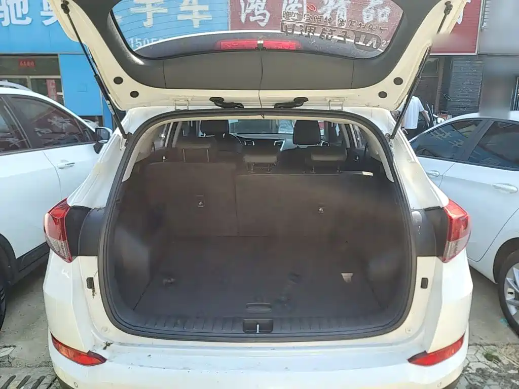 Hyundai Tucson 2017 — фото 19