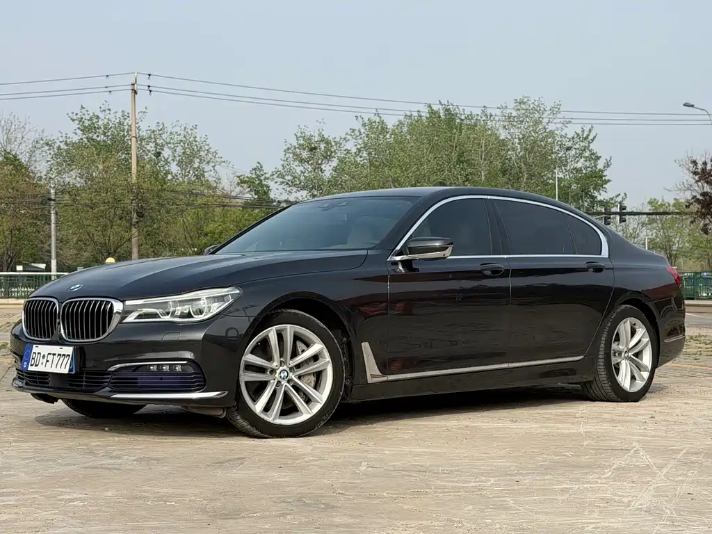 BMW 7 Series 2017 — фото 1