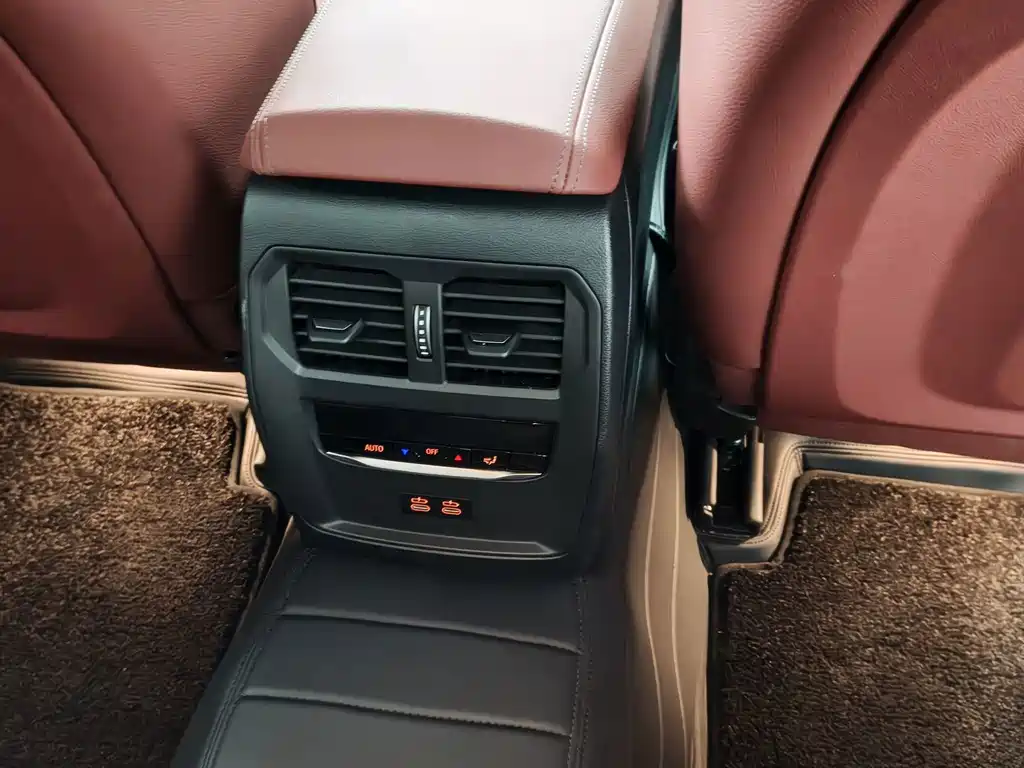 BMW 3 Series 2025