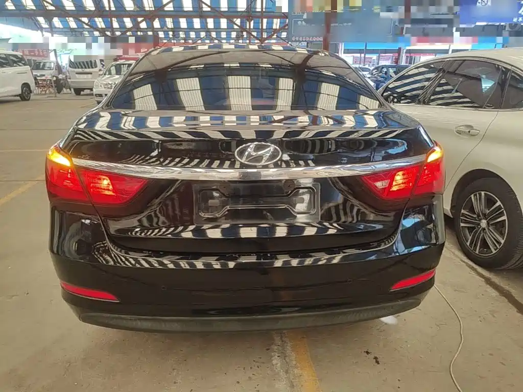 Hyundai Mistra 2015