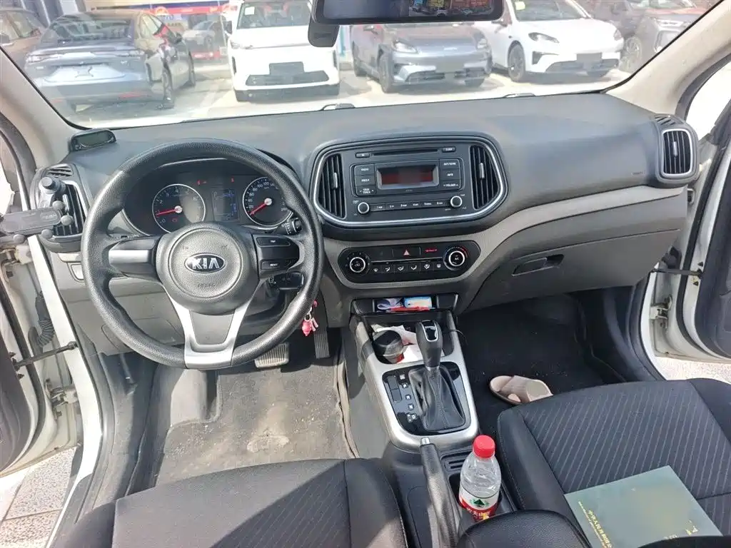 Kia KX3 2016 — фото 13