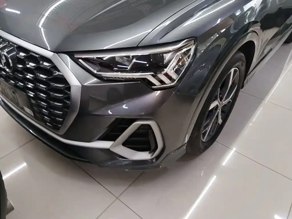 Audi Q3 Sportback 2023 — фото 18