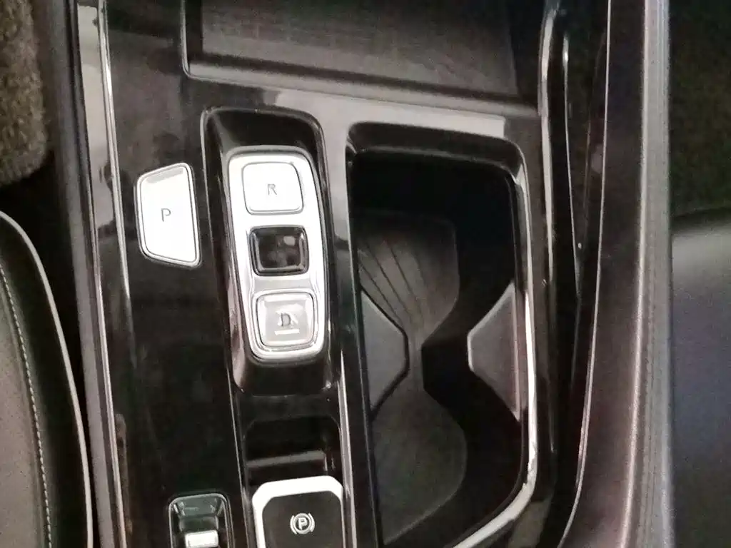 Hyundai Custin 2022 — фото 14