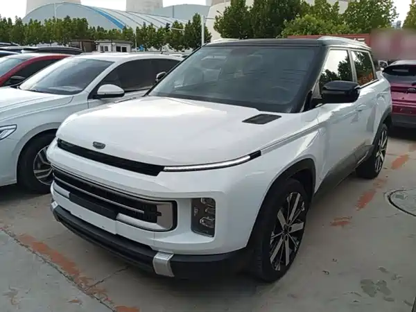 Geely ICON 2023