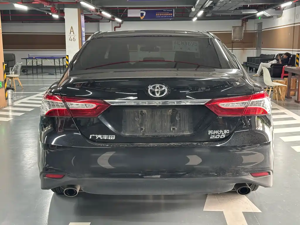 Toyota Camry 2019 — фото 5