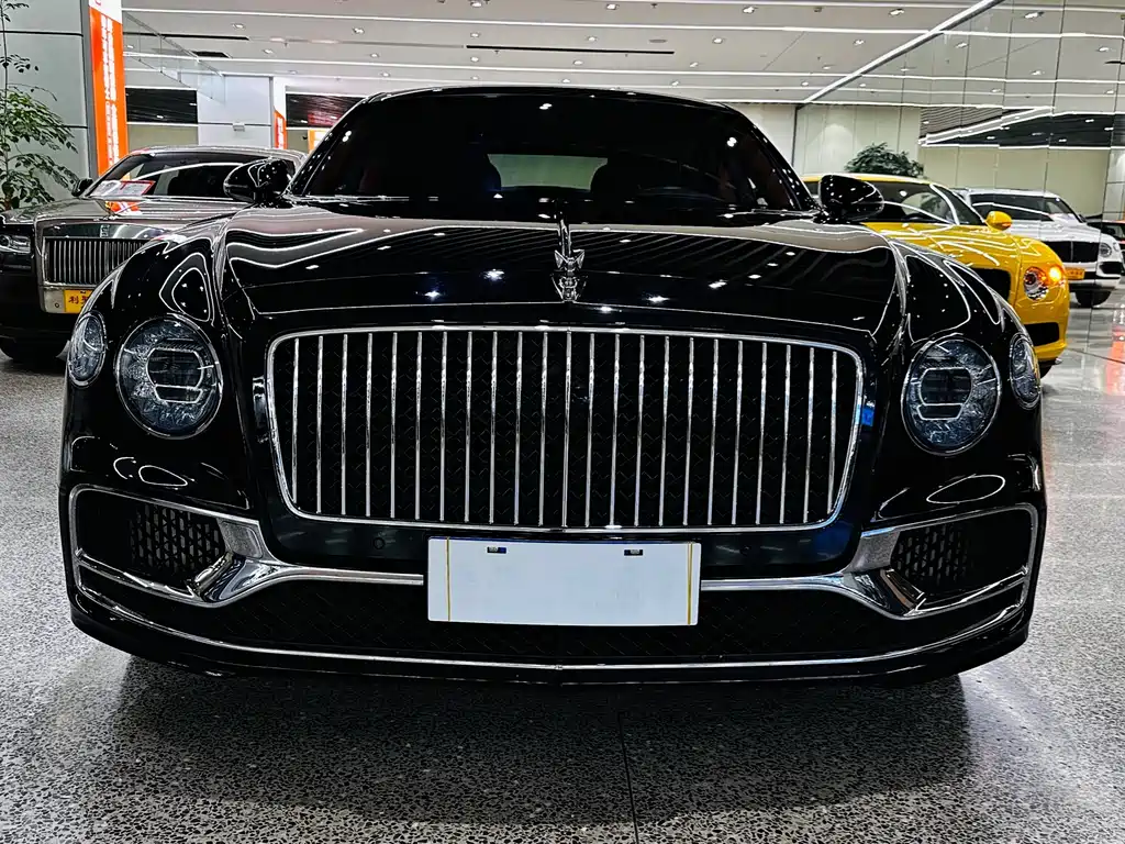 Bentley Flying Spur 2022 — фото 1