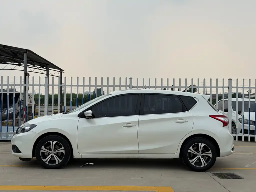 Nissan Tiida 2019