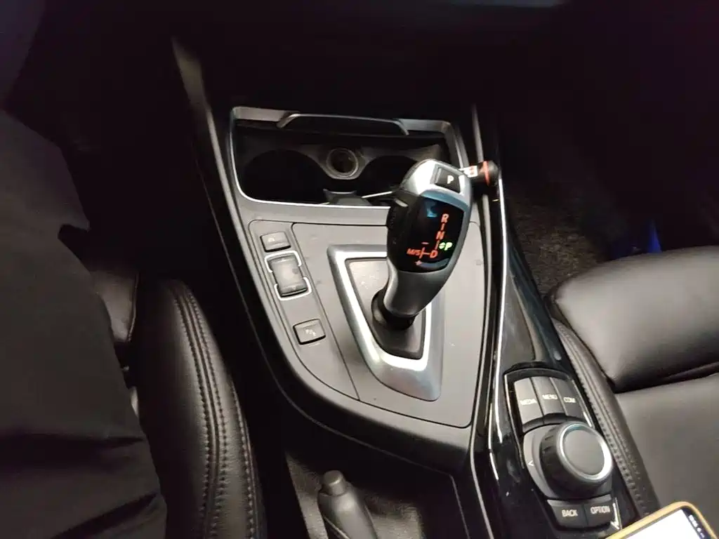 BMW 2 Series 2018 — фото 14
