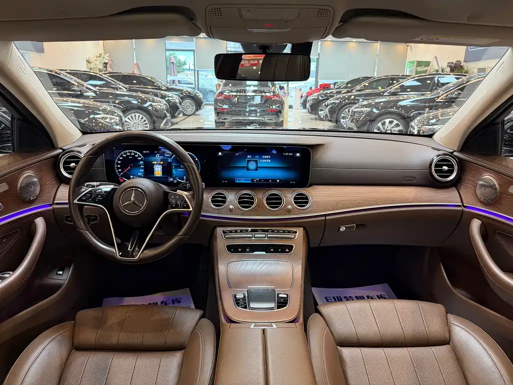 Mercedes-Benz E-Class 2022 — фото 14