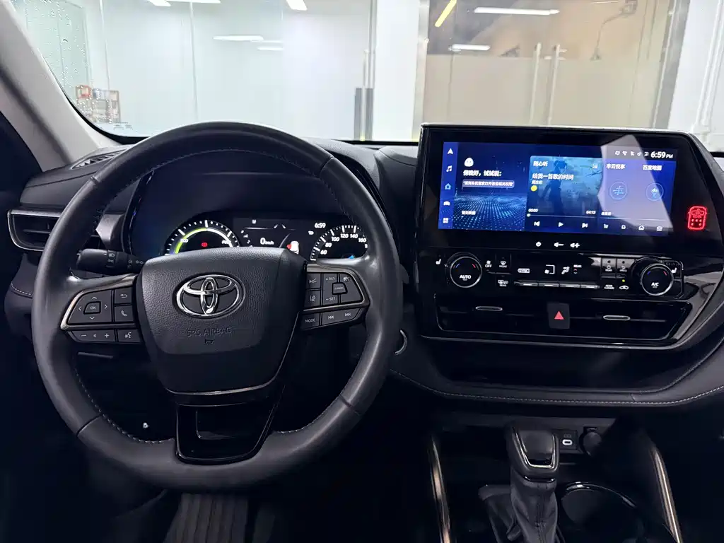 Toyota Highlander 2024 — фото 16