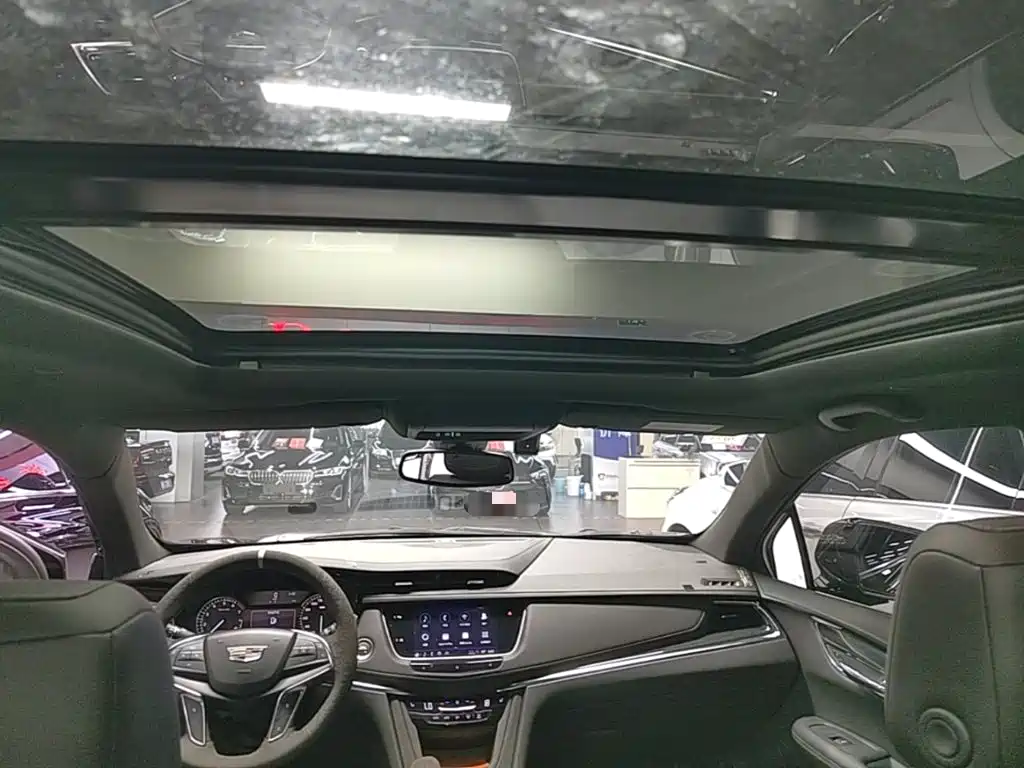 Cadillac XT5 2021 — фото 18