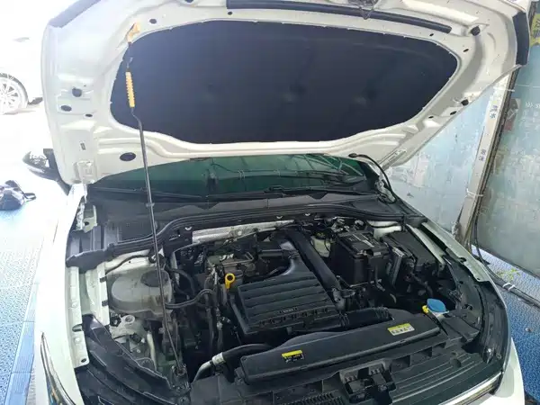Volkswagen Golf 2023