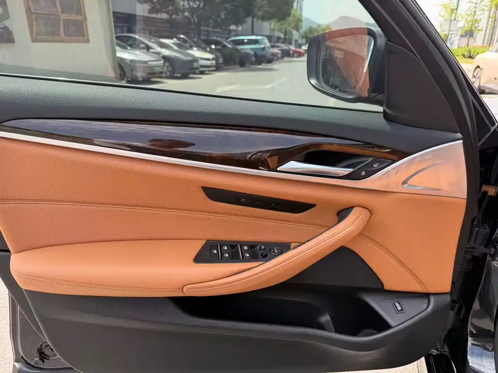 BMW 5 Series 2018