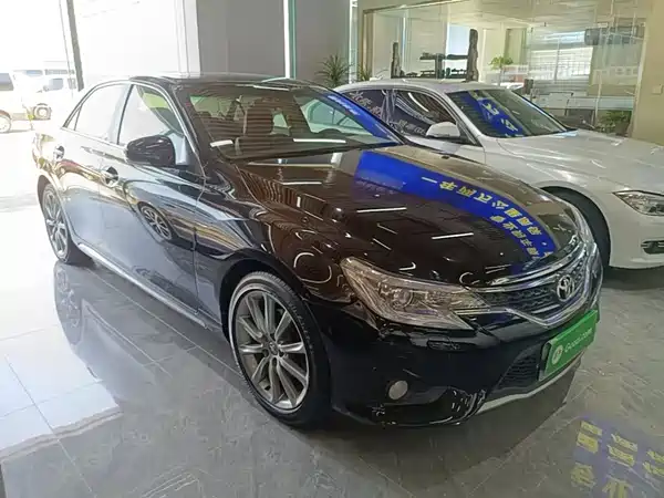 Toyota Reiz 2015
