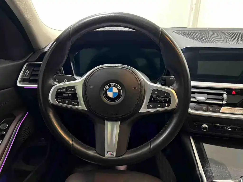 BMW 3 Series 2021 — фото 14