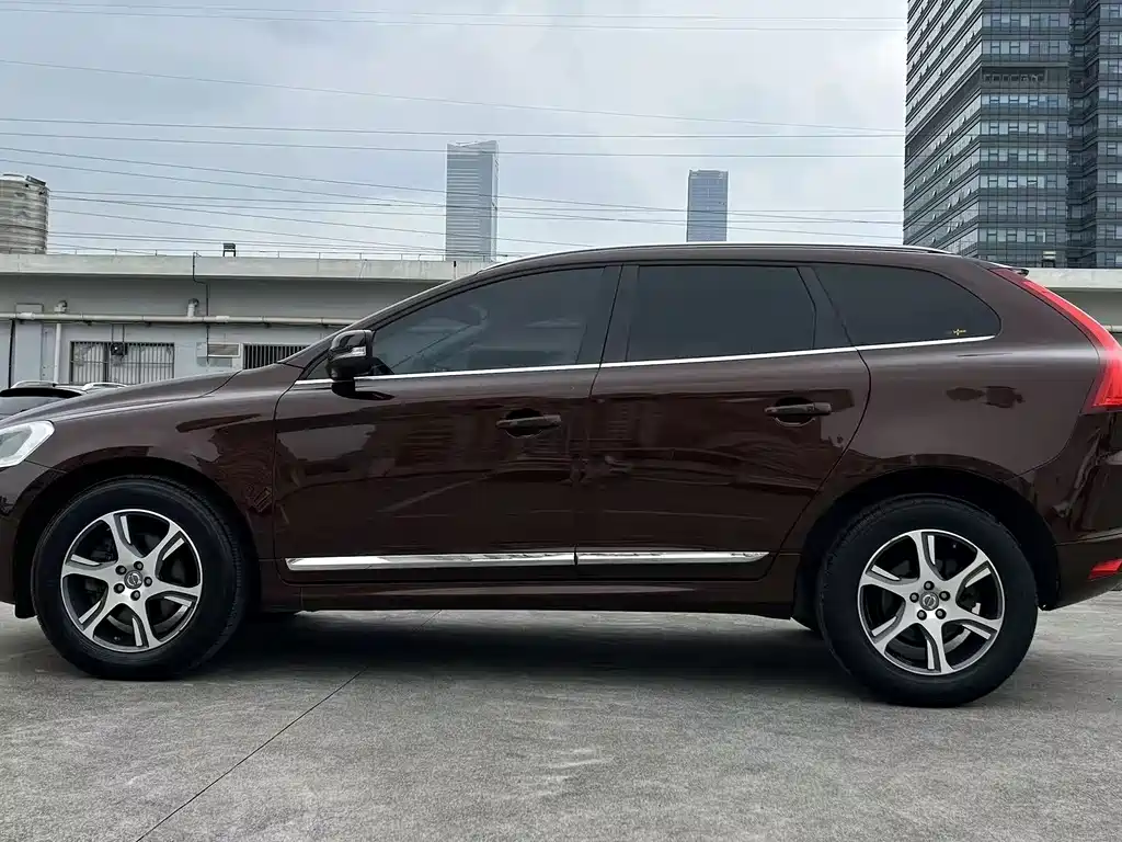 Volvo XC60 2014 — фото 11