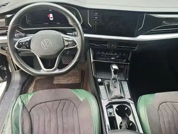Volkswagen Passat Plug-In Hybrid 2022