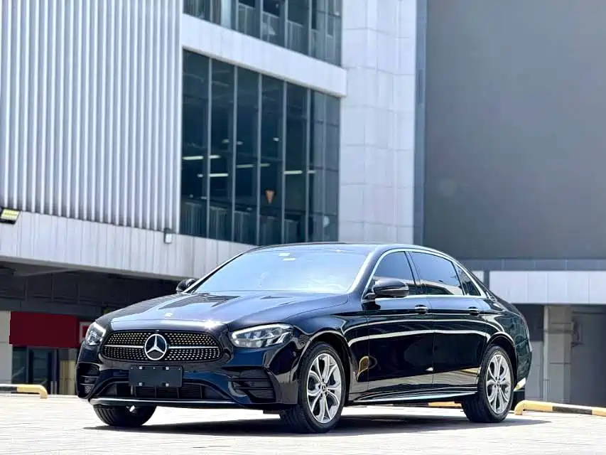Mercedes-Benz E-Class 2023