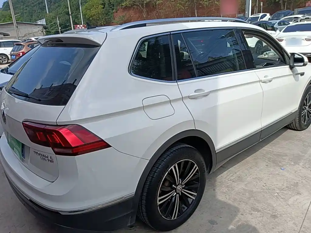Volkswagen Tiguan L 2019 — фото 7