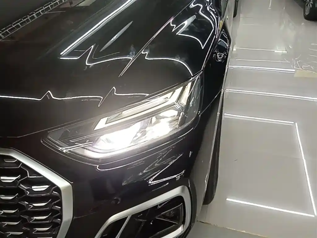 Audi Q5L Sportback 2021 — фото 24