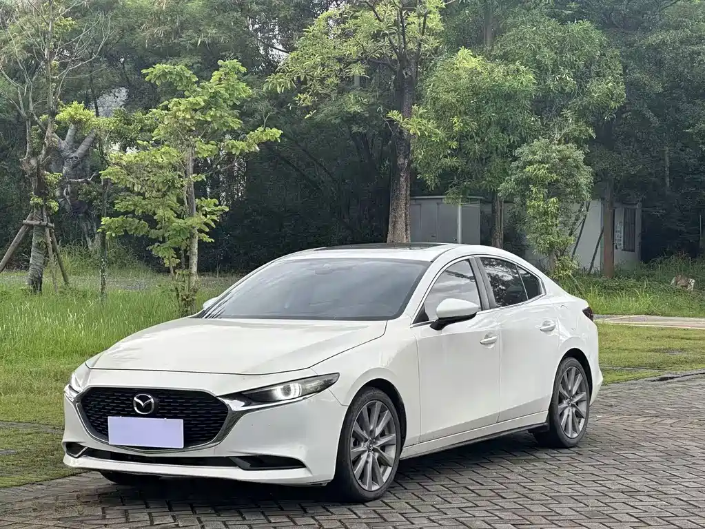 Mazda 3 Axela 2021