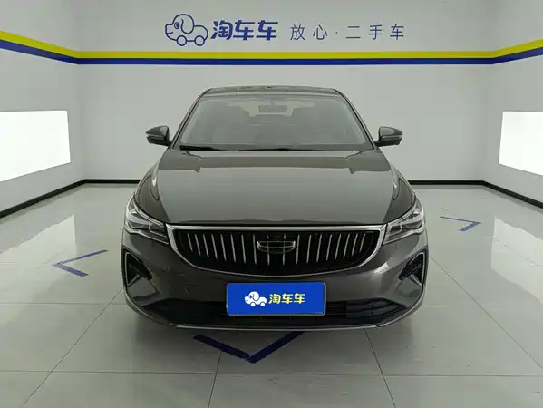 Geely Emgrand 2024