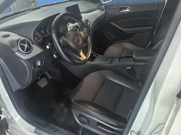 Mercedes-Benz B-Class 2015