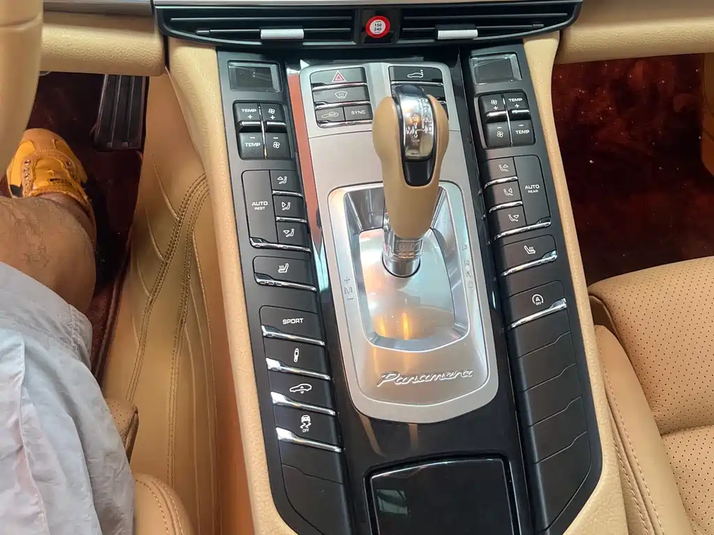 Porsche Panamera 2016 — фото 13