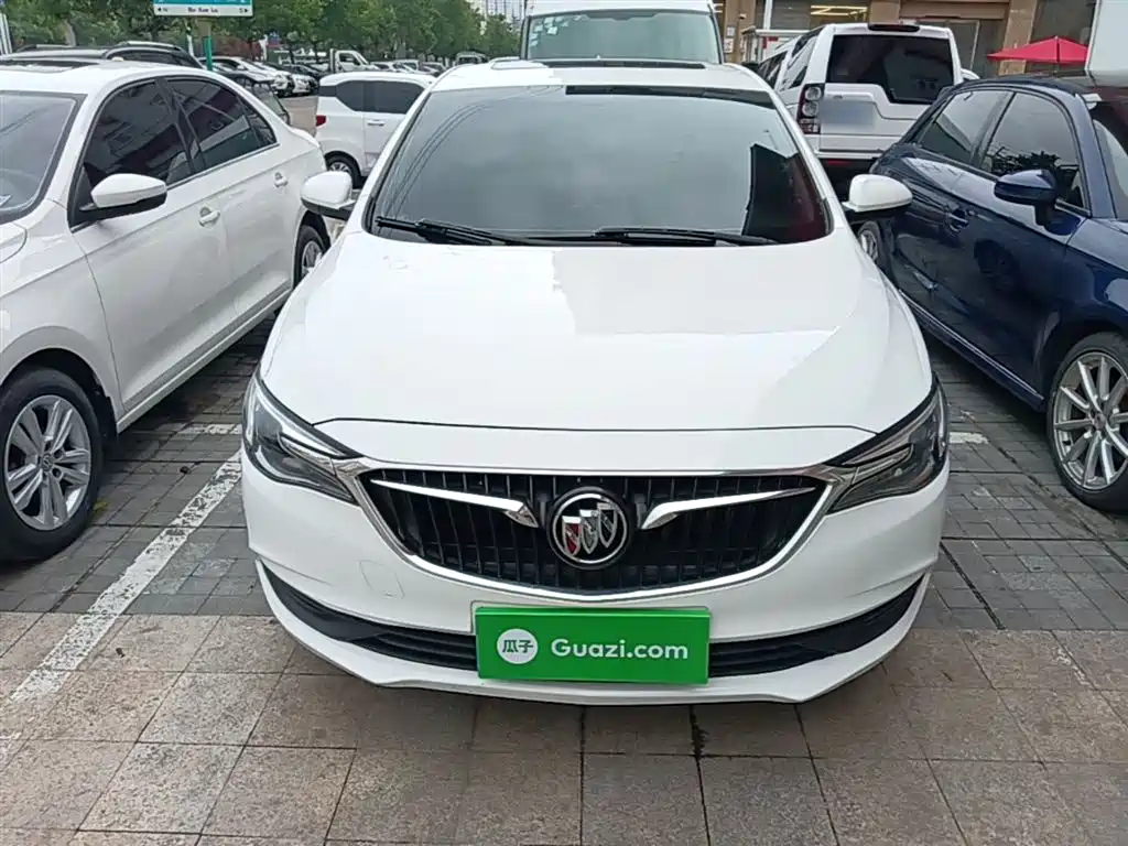 Buick Excelle 2018 — фото 3