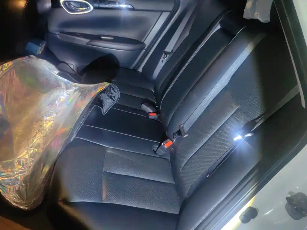 Nissan Sylphy 2018 — фото 15