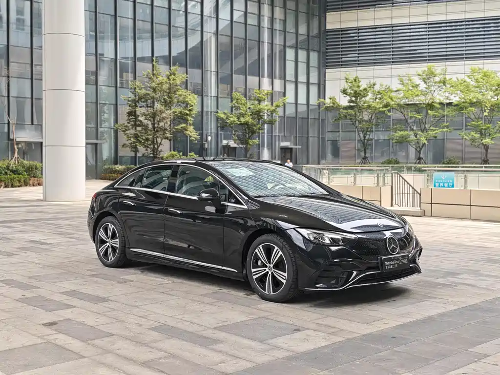 Mercedes-Benz EQE 2025