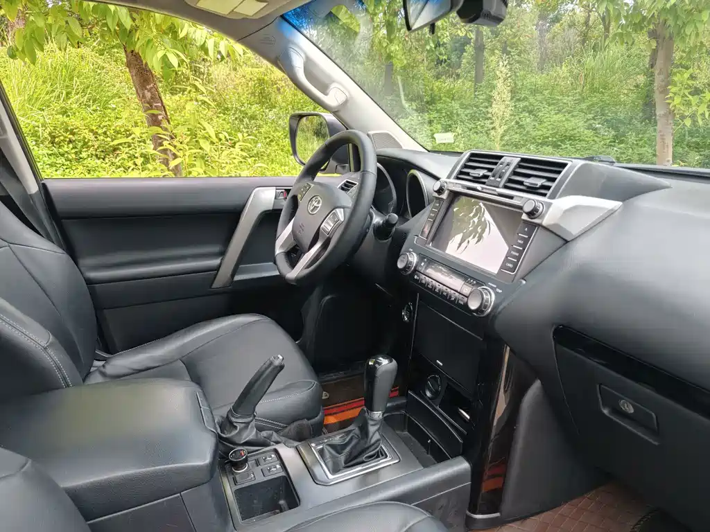 Toyota Prado 2017 — фото 17