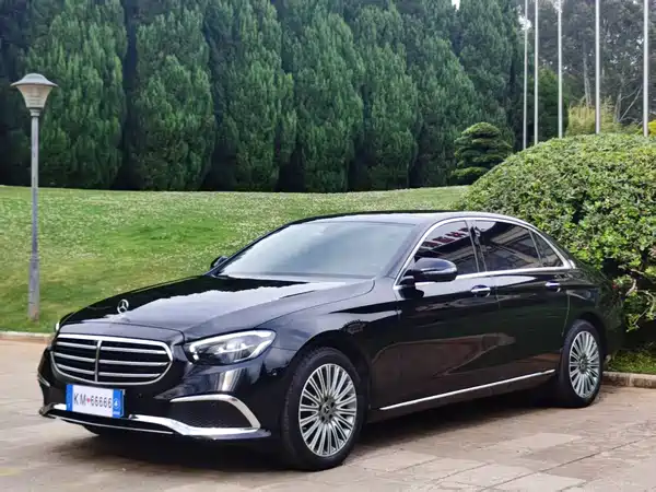 Mercedes-Benz E-Class 2023