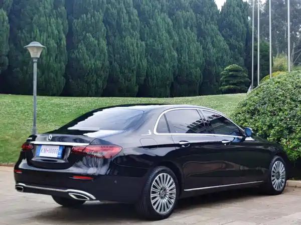 Mercedes-Benz E-Class 2023