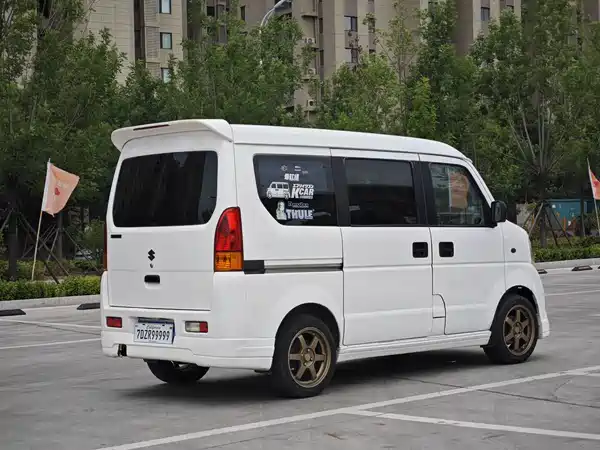 Suzuki Landi 2007