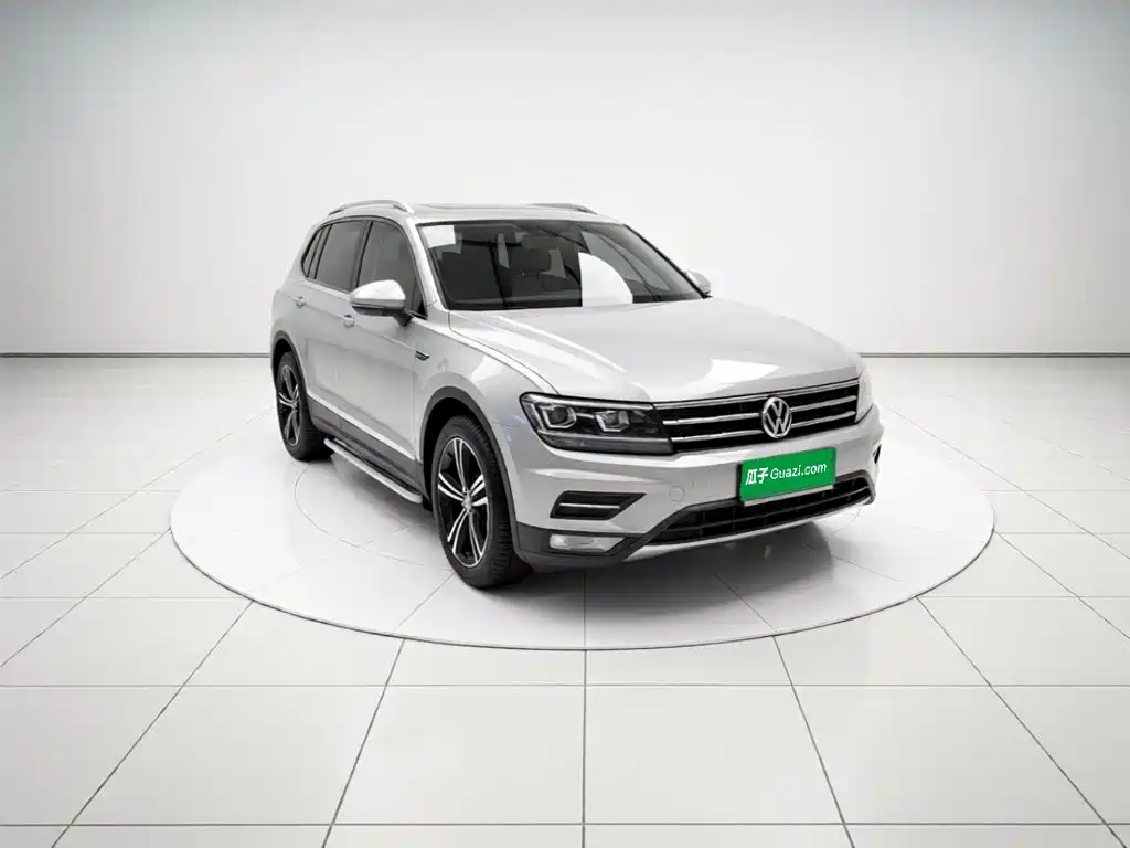 Volkswagen Tiguan L 2020 — фото 3