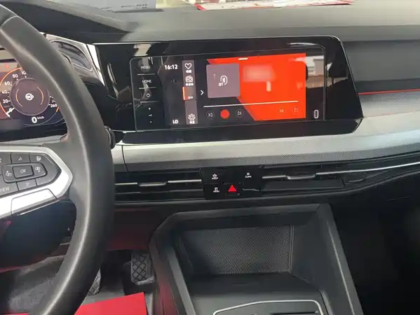 Volkswagen Golf 2022