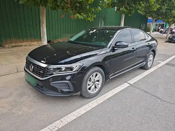 Volkswagen Passat 2022