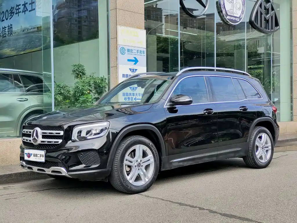 Mercedes-Benz GLB 2022 — фото 1
