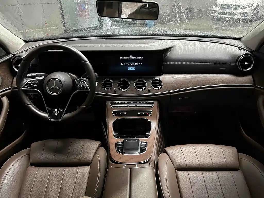 Mercedes-Benz E-Class 2022