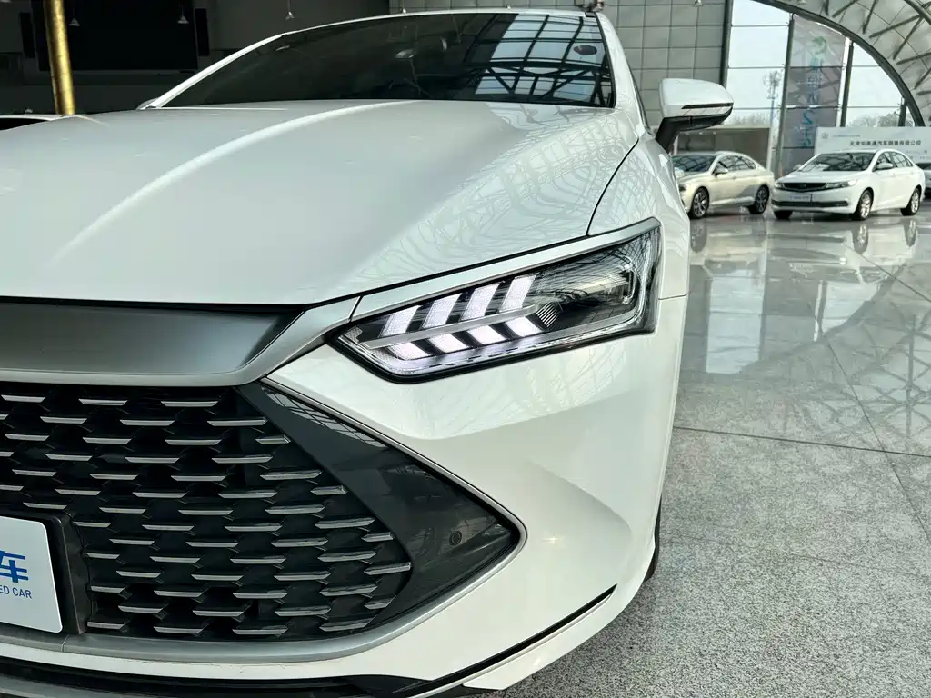 BYD Qin PLUS 2023 — фото 16