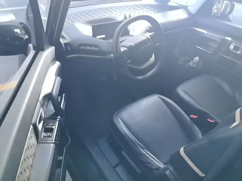 Baojun Kiwi EV 2022 — фото 16