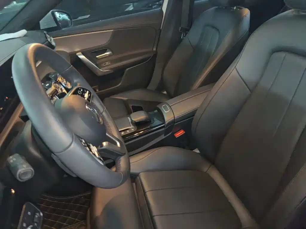 Mercedes-Benz A-Class 2020 — фото 15