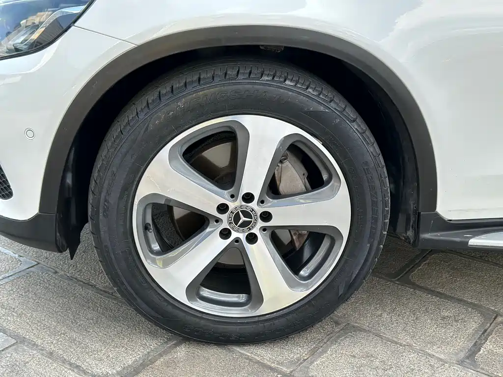 Mercedes-Benz GLC 2019 — фото 13